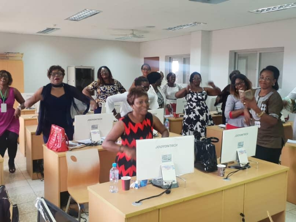 43326508_2111385512508270_8732449707189600256_n